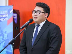 В Якутске началось обучение волонтеров к 80-летию Победы в Великой Отечественной войне