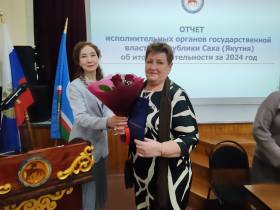 Жители Алмазного задали на отчете правительства более 20 вопросов