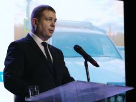 На отчете глав района и Мирного поступило около тридцати вопросов