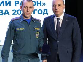 На отчете глав района и Мирного поступило около тридцати вопросов