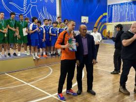 Айхальские футболисты стали сильнейшими на соревнованиях по мини-футболу среди школ Якутии