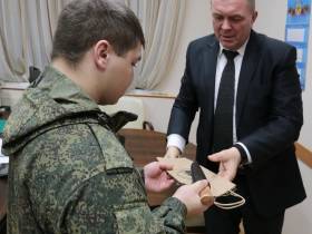 Новое поколение защищает Отечество