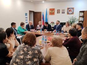 Арылахцы на отчете говорили про насущные проблемы