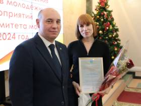 Глава Мирнинского района поблагодарил молодежных активистов и волонтеров алмазного края