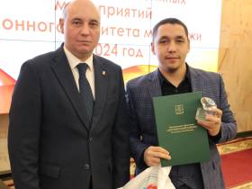 Глава Мирнинского района поблагодарил молодежных активистов и волонтеров алмазного края