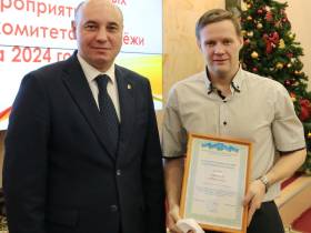 Глава Мирнинского района поблагодарил молодежных активистов и волонтеров алмазного края