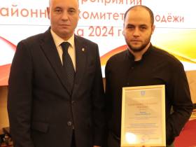 Глава Мирнинского района поблагодарил молодежных активистов и волонтеров алмазного края