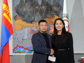 В Улан-Баторе чествовали чемпиона и призеров мирового первенства по мас-рестлингу