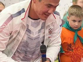 В Государственном музее спорта состоялась автограф-сессия чемпиона мира Семена Ануфриева