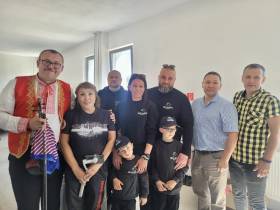 Братский турнир по мас-рестлингу в Брезно