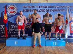 В десятый раз в Монголии проведен национальный чемпионат по мас-рестлингу
