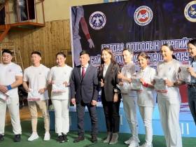 На помост мас-рестлинга вышла полиция Монголии!