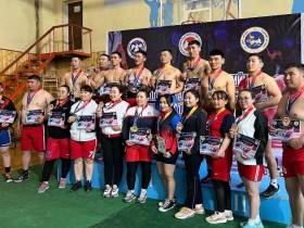 На помост мас-рестлинга вышла полиция Монголии!