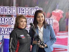 На помост мас-рестлинга вышла полиция Монголии!