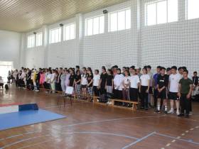 В городе Ташкенте в мас-рестлинге состязались учащиеся лицеев и колледжей