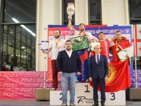 Абсолютные чемпионы мира благодарят "Железные дороги Якутии"