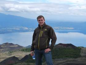 Эндрю Болингер, Канада: К счастью, у нас есть наше замечательное сообщество, поддержку которого я чувствую, поэтому мы точно выживем