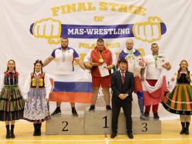 Золото второго дня разлетелось в разные страны. Россия, Армения, Кыргызстан, Венгрия, США ждут своих триумфаторов.