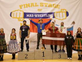 Золото второго дня разлетелось в разные страны. Россия, Армения, Кыргызстан, Венгрия, США ждут своих триумфаторов.