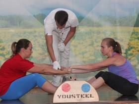 Мас-рестлинг соединяет сердца