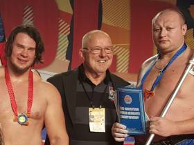 Сенсационная смена мирового лидера в мас-рестлинге