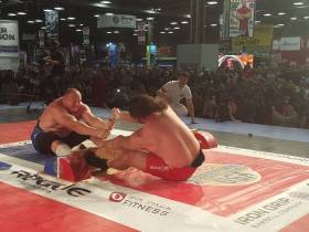 Сенсационная смена мирового лидера в мас-рестлинге