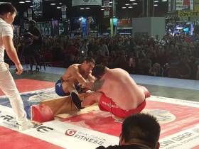 Сенсационная смена мирового лидера в мас-рестлинге