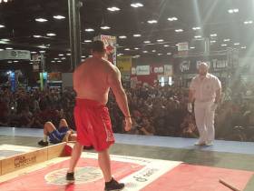 Сенсационная смена мирового лидера в мас-рестлинге