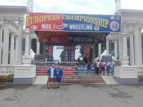 Итоги первого дня чемпионата Европы по мас-рестлингу в Батуми.