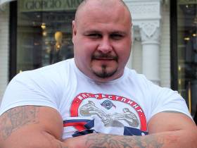 Сильнейшие мас-рестлеры России намерены сразиться на Урале